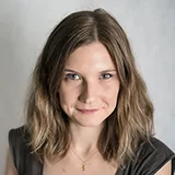 Dr. Lívia Stroschoen Pinent